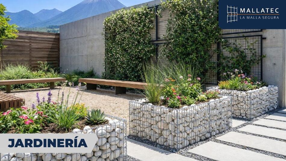 Jardín residencial con gaviones